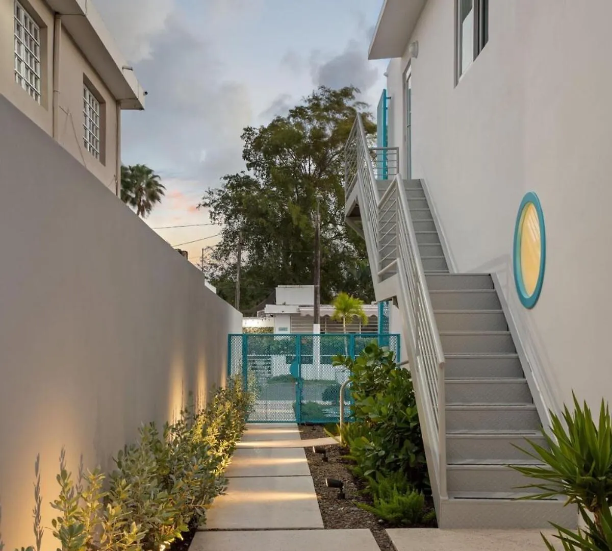 Aquabella 2 Ocean Breeze Getaway In Isla Verde San Juan Lägenhet